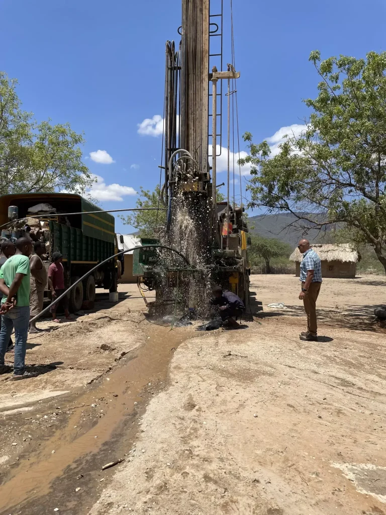 Water supply installation in a Kilimanjaro village by FTK